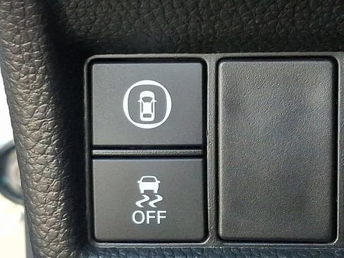 Certified 2022 Honda Civic LX image 25