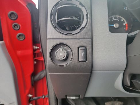 Used 2014 Ford F250 XL w/ XL Value Package image 14