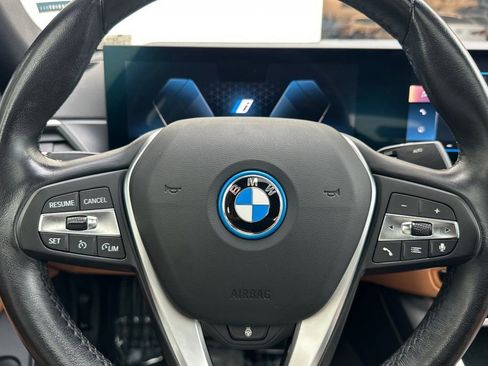 Used 2023 BMW i4 eDrive40 w/ Premium Package image 25