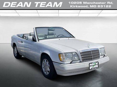 Used 1994 Mercedes-Benz E 320 Convertible image 1