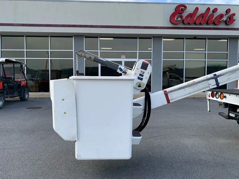 Used 2019 Ford F550 4x4 Regular Cab Super Duty image 40