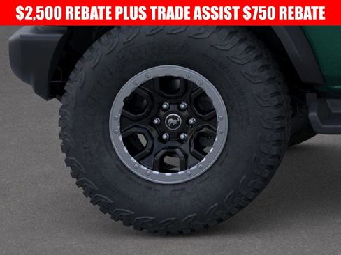 New 2025 Ford Bronco Outer Banks w/ Sasquatch Package image 21