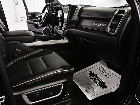 Used 2023 RAM 1500 Laramie AWD/4WD image 31
