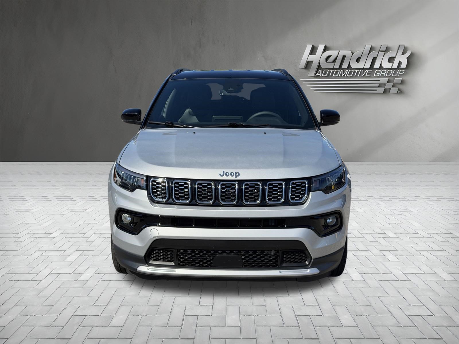Used 2025 Jeep Compass Limited AWD/4WD image 3