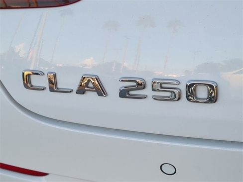 Used 2025 Mercedes-Benz CLA 250 image 10