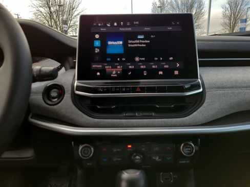 Certified 2023 Jeep Compass Latitude w/ Sun and Sound Group image 24