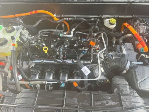 Used 2024 Ford Maverick XLT FWD image 30