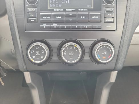 Used 2014 Subaru Forester 2.5i Premium w/ All-Weather Package image 15