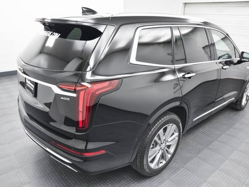 Certified 2024 Cadillac XT6 Premium Luxury w/ Technology Package image 7