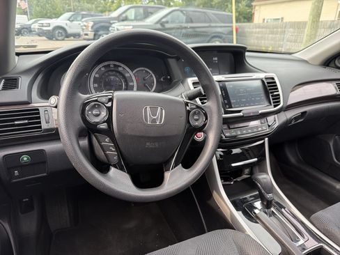 Used 2016 Honda Accord EX image 15