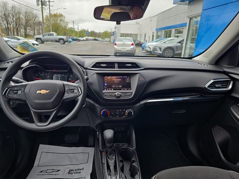 Certified 2023 Chevrolet TrailBlazer LT FWD image 3