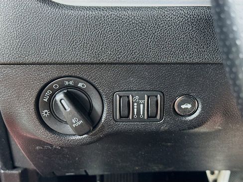 Used 2022 Dodge Charger R/T RWD image 19