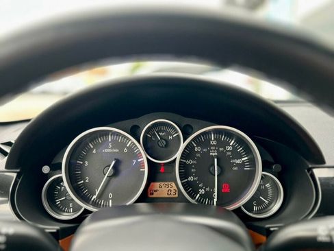 Used 2007 MAZDA MX-5 Miata Grand Touring w/ Premium Pkg image 16
