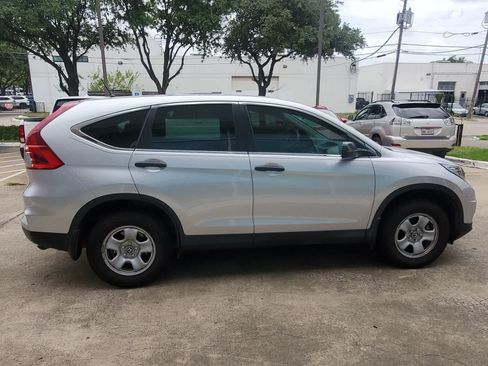 Used 2016 Honda CR-V LX image 7