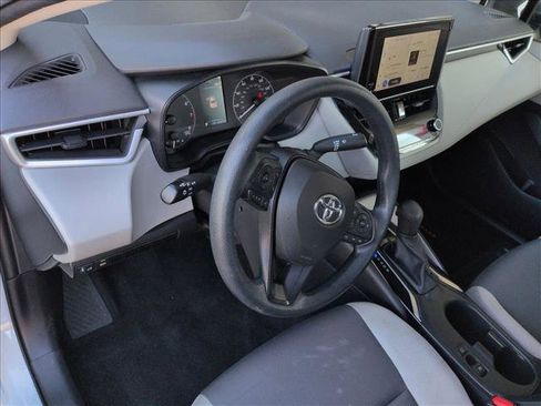 Used 2023 Toyota Corolla LE image 8
