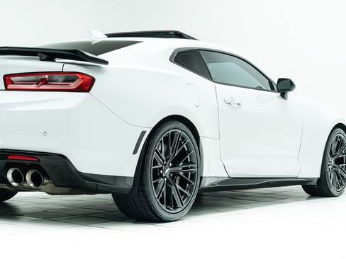 Used 2017 Chevrolet Camaro ZL1 RWD image 13