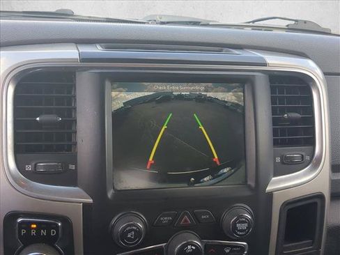 Used 2019 RAM 1500 Classic SLT w/ Luxury Group RWD image 13