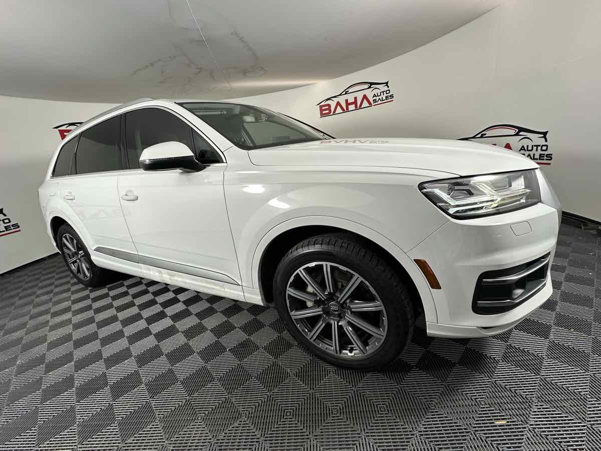 Used 2017 Audi Q7 3.0T Prestige w/ Prestige Package AWD/4WD image 12