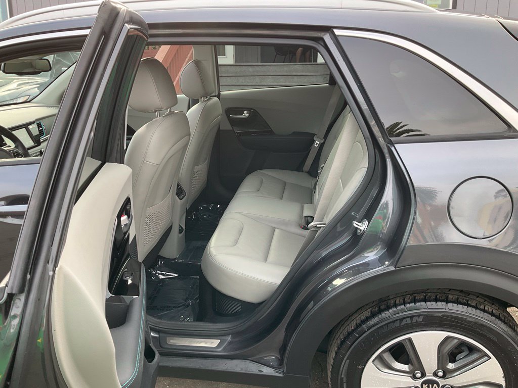 Used 2019 Kia Niro EX Premium w/ Sunroof Package FWD image 7