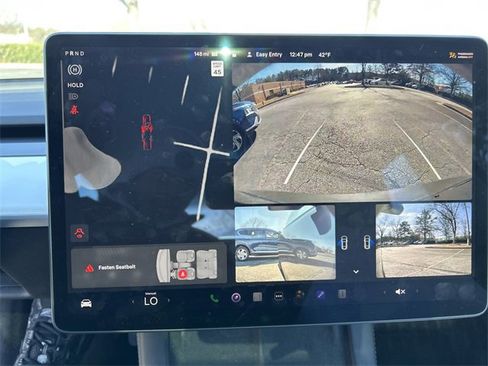 Used 2023 Tesla Model 3 Standard Range image 11