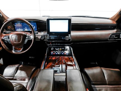 Used 2018 Lincoln Navigator Black Label w/ Cargo Package image 16