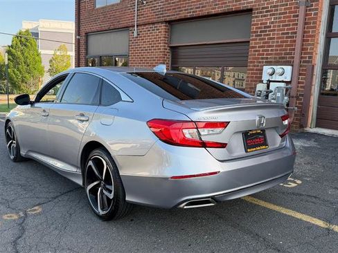 Used 2020 Honda Accord Sport image 9