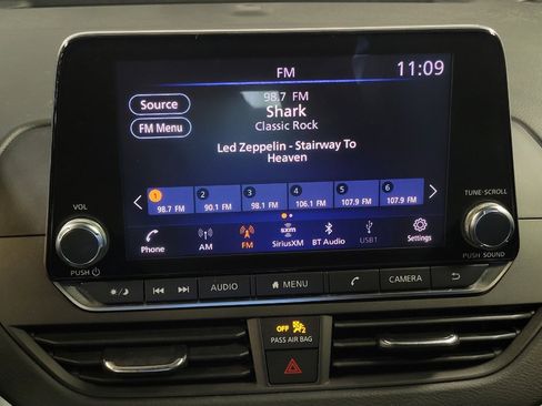 Used 2020 Nissan Altima 2.5 SR w/ Premium Package image 25