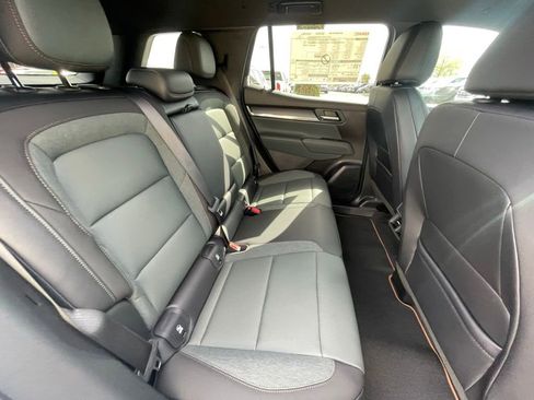 New 2026 GMC Terrain AT4 AWD/4WD image 27