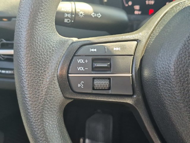 Used 2023 Honda Accord EX image 17