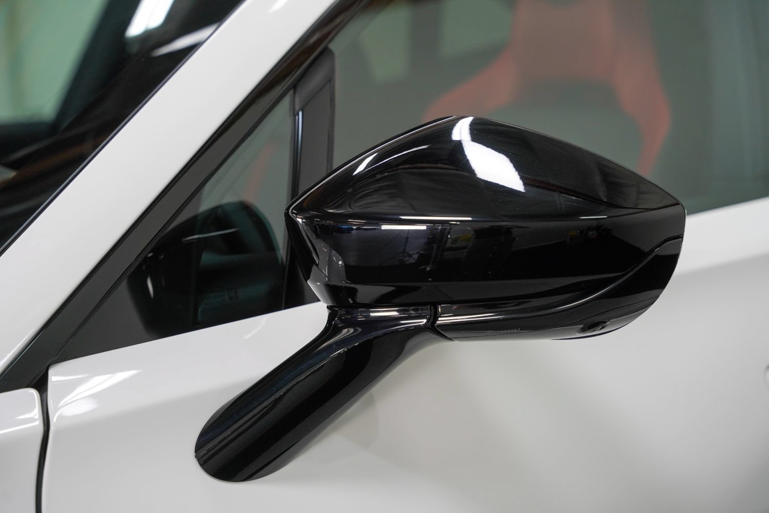 Used 2023 Aston Martin DBX 707 AWD/4WD image 16
