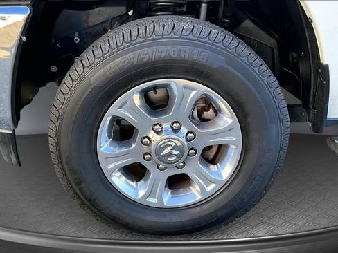 Used 2024 RAM 2500 Big Horn image 33