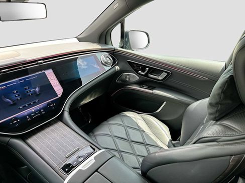 Certified 2024 Mercedes-Benz Maybach EQS 680 4MATIC image 25