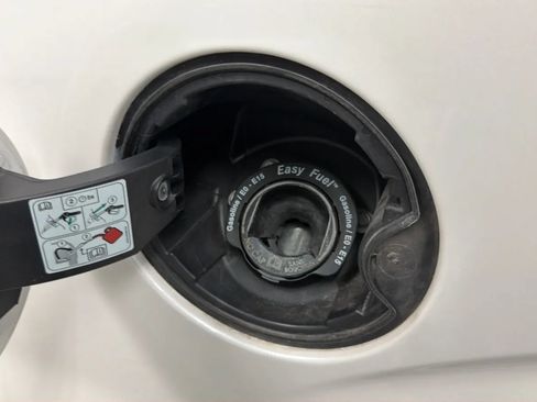 Used 2013 Ford F150 Platinum AWD/4WD image 30