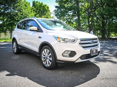 Used 2017 Ford Escape Titanium AWD/4WD image 6