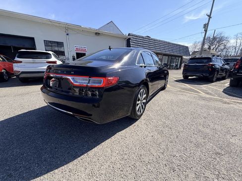 Used 2018 Lincoln Continental Premiere Livery AWD 4dr Sedan w/ Equipment Group 500A image 30