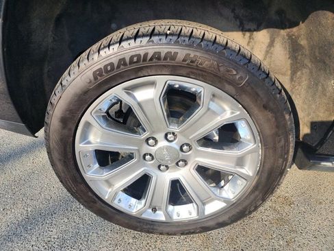 Used 2015 GMC Yukon Denali w/ Premium Package image 22