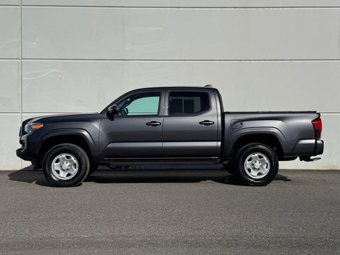 Certified 2023 Toyota Tacoma SR AWD/4WD image 4
