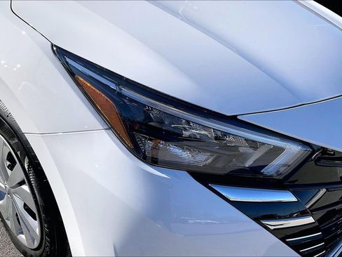 New 2025 Nissan Versa S w/ Trunk Package FWD image 31