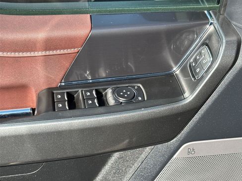 Used 2022 Ford F150 Lariat AWD/4WD image 29