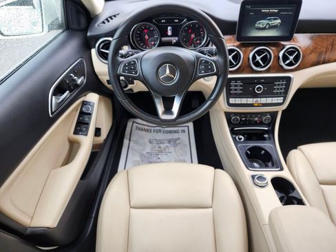 Used 2018 Mercedes-Benz GLA 250 4MATIC image 13