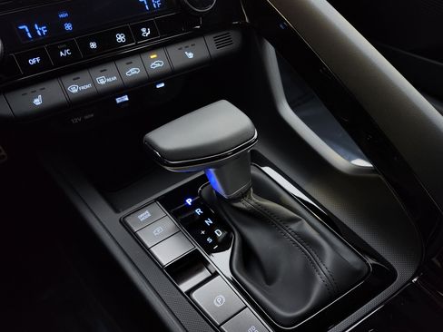 New 2026 Hyundai Elantra SEL Sport FWD image 10