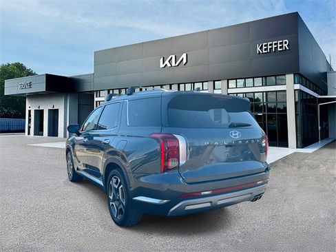 Used 2023 Hyundai Palisade Limited image 6