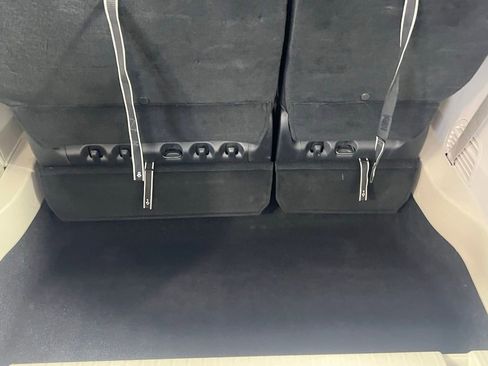 Used 2024 Chrysler Pacifica Limited image 25