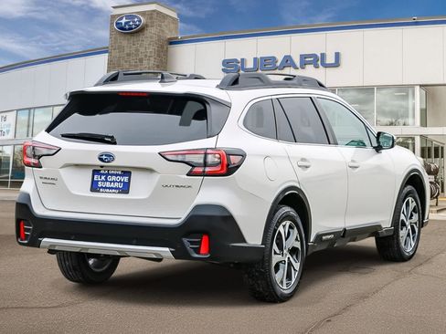 Used 2020 Subaru Outback Limited image 4