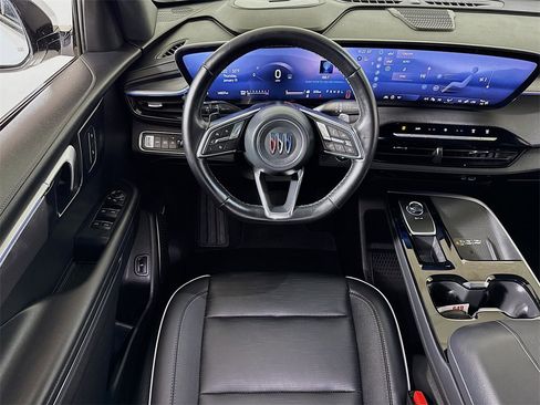 Certified 2025 Buick Enclave Sport Touring image 21