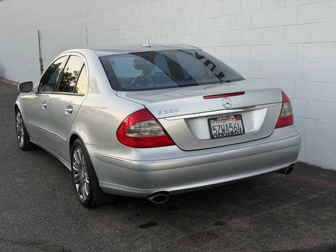 Used 2007 Mercedes-Benz E 350 Sedan image 4