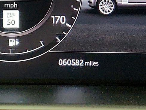 Used 2021 Land Rover Range Rover P525 Westminster Edition AWD/4WD image 14