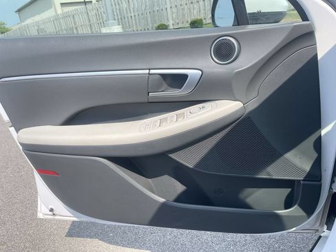 Used 2025 Hyundai Sonata SEL FWD image 31
