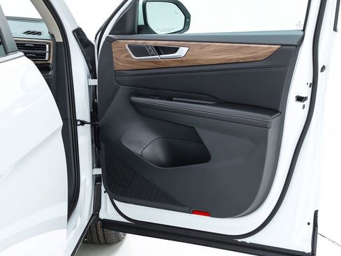 New 2026 Volkswagen Atlas SE image 32