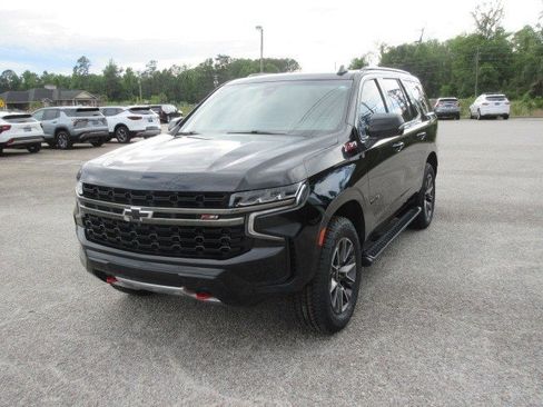 Used 2021 Chevrolet Tahoe Z71 w/ Z71 Signature Package AWD/4WD image 2